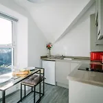 Apartment Village View - Free Access To Local Health Club